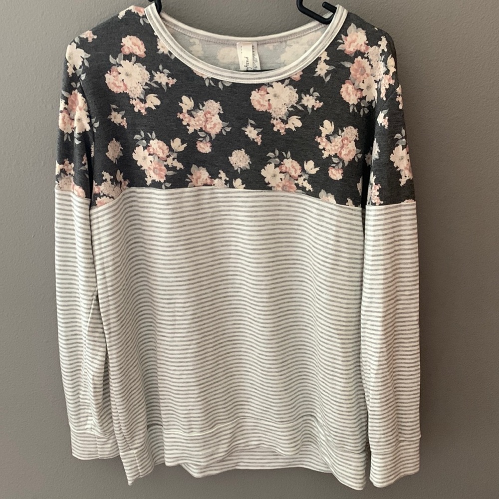 Lightweight spring sweatshirt